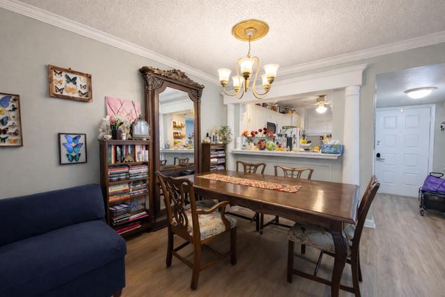110 LAKE EMERALD Drive 103, Oakland Park, FL 33309