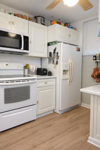 110 LAKE EMERALD Drive 103, Oakland Park, FL 33309