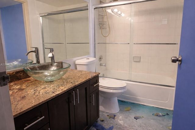 7601 E Treasure Dr 910, North Bay Village, FL 33141