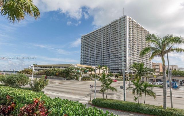 7601 E Treasure Dr 910, North Bay Village, FL 33141