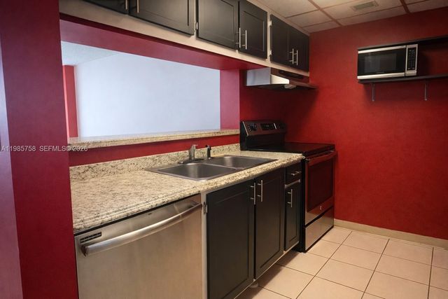 7601 E Treasure Dr 910, North Bay Village, FL 33141