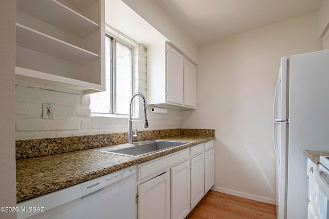 6549 E Calle La Paz Unit D, Tucson, AZ 85715