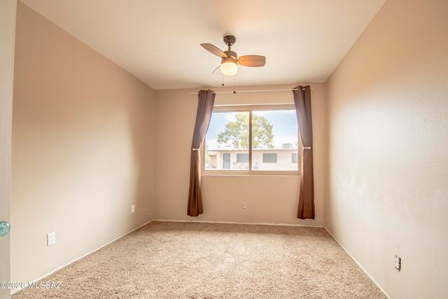 6549 E Calle La Paz Unit D, Tucson, AZ 85715