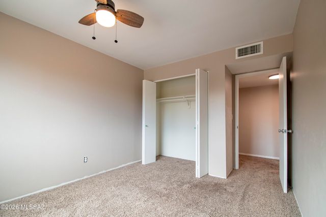 6549 E Calle La Paz Unit D, Tucson, AZ 85715