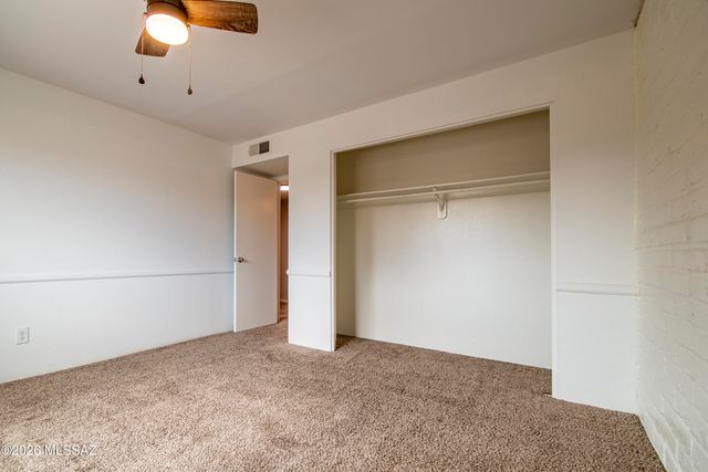 6549 E Calle La Paz Unit D, Tucson, AZ 85715