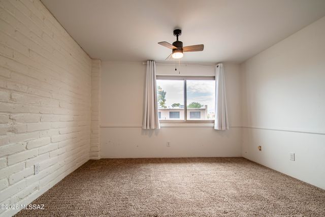 6549 E Calle La Paz Unit D, Tucson, AZ 85715