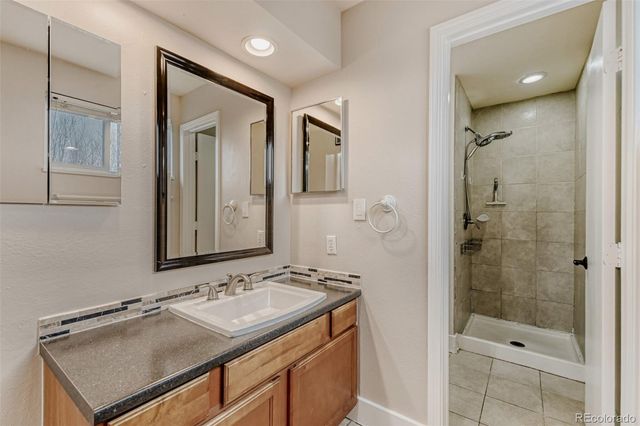 990 S Kenton Street, Aurora, CO 80012