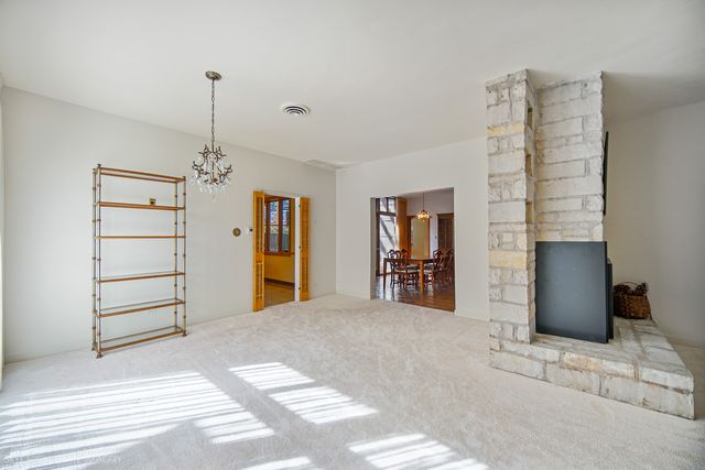 9336 S Bell Avenue, Chicago, IL 60643