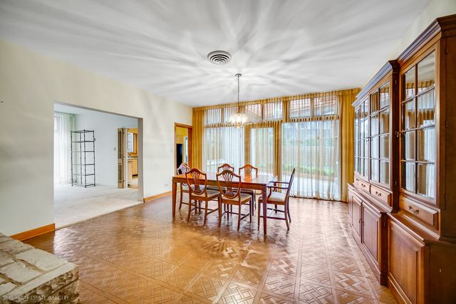 9336 S Bell Avenue, Chicago, IL 60643