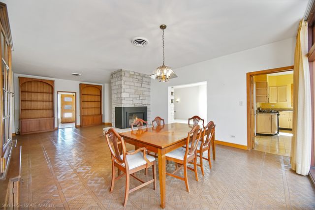 9336 S Bell Avenue, Chicago, IL 60643
