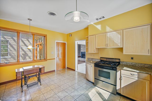 9336 S Bell Avenue, Chicago, IL 60643