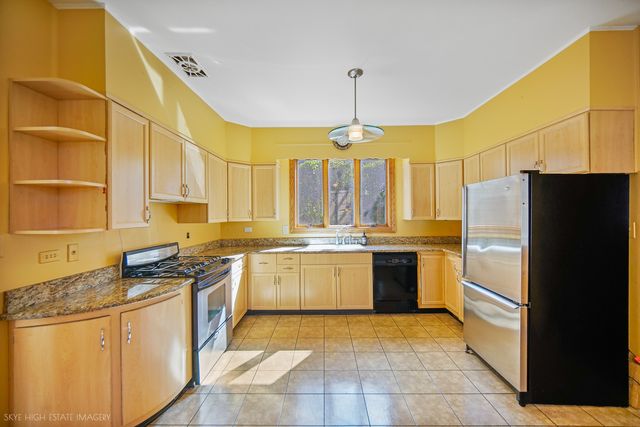 9336 S Bell Avenue, Chicago, IL 60643