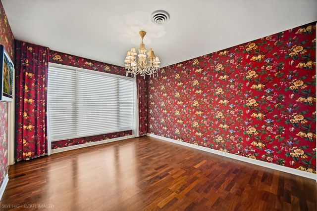 9336 S Bell Avenue, Chicago, IL 60643