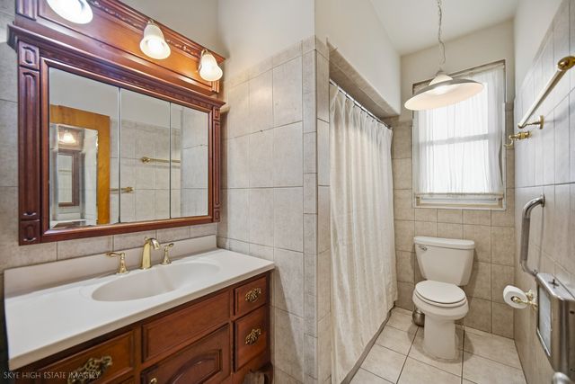 9336 S Bell Avenue, Chicago, IL 60643