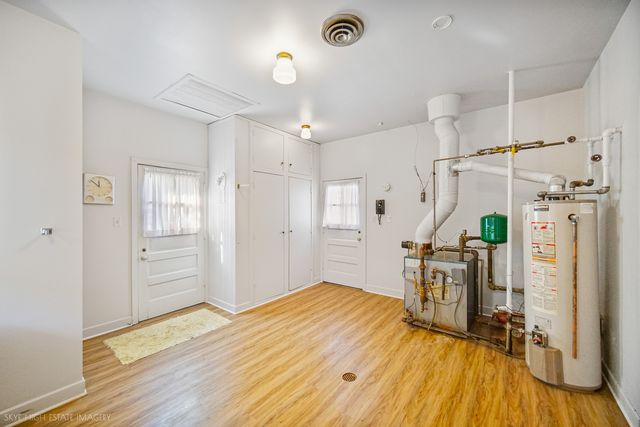 9336 S Bell Avenue, Chicago, IL 60643
