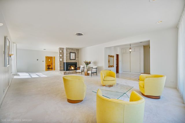 9336 S Bell Avenue, Chicago, IL 60643