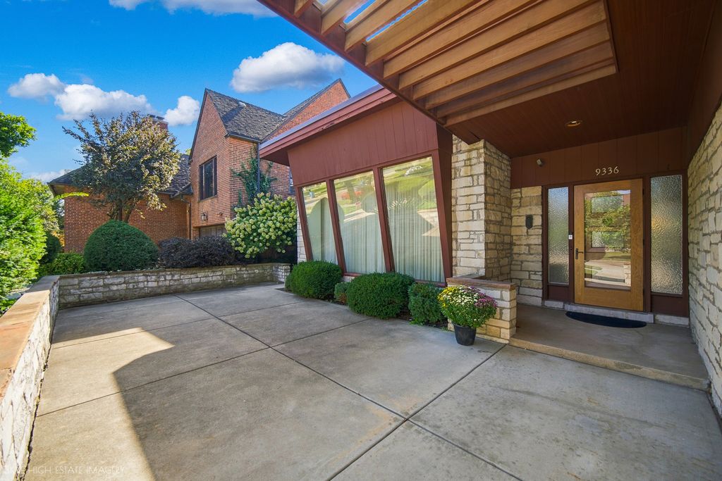 9336 S Bell Avenue, Chicago, IL 60643 — photo 4