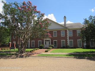 907 Morningside Street, B5, Jackson, MS 39202