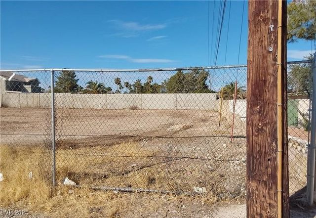 5600 El Parque Avenue, Las Vegas, NV 89146