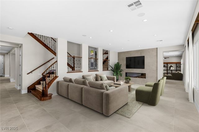 1975 Alcova Ridge Drive, Las Vegas, NV 89135