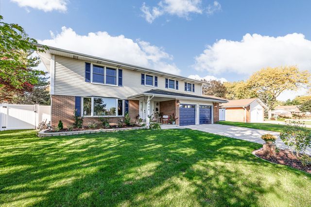 908 BRANTWOOD Avenue, Elk Grove Village, IL 60007