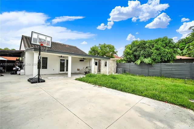 6661 SW 127th Path, Miami, FL 33183