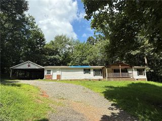 2660 Shiloh Drive, Winston-salem, NC 27106
