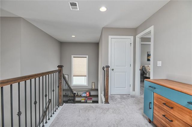1500 NW 59th Street, Kansas City, MO 64118