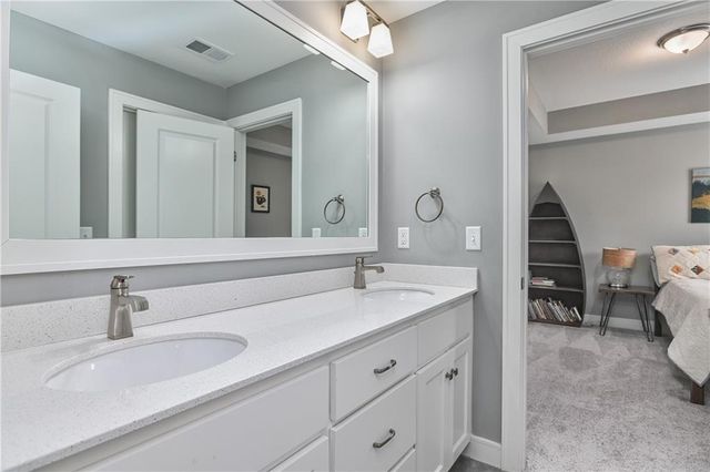 1500 NW 59th Street, Kansas City, MO 64118