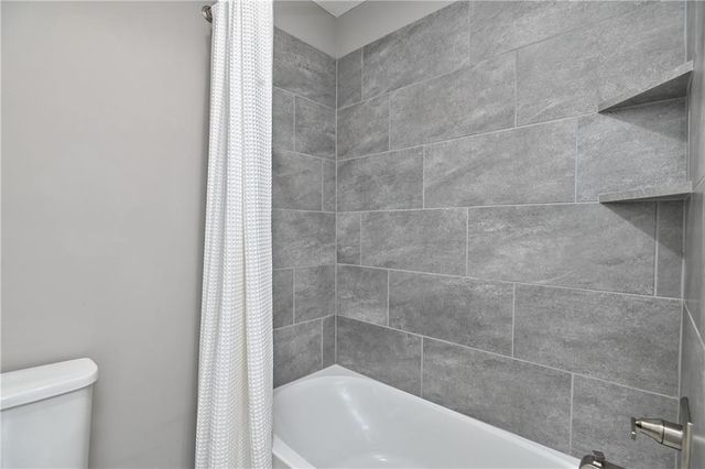 1500 NW 59th Street, Kansas City, MO 64118