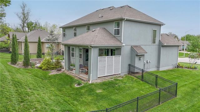 1500 NW 59th Street, Kansas City, MO 64118