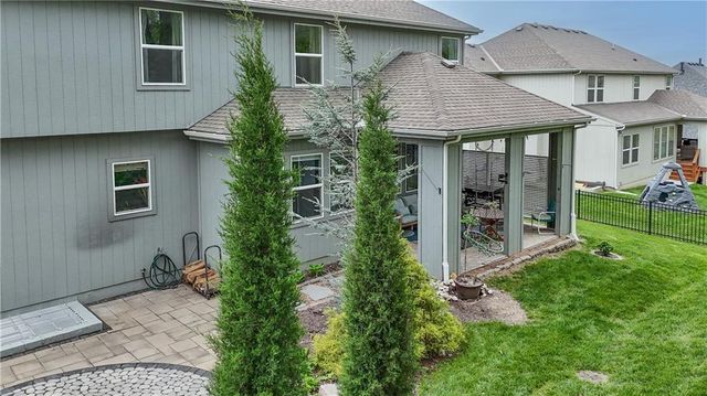 1500 NW 59th Street, Kansas City, MO 64118