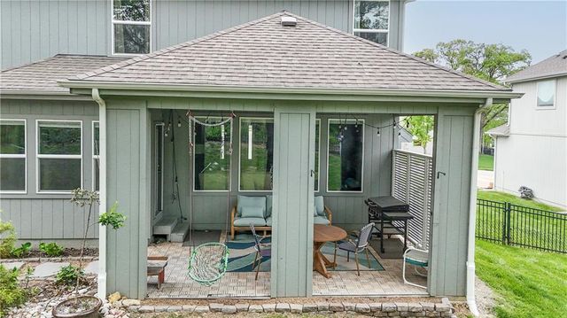 1500 NW 59th Street, Kansas City, MO 64118