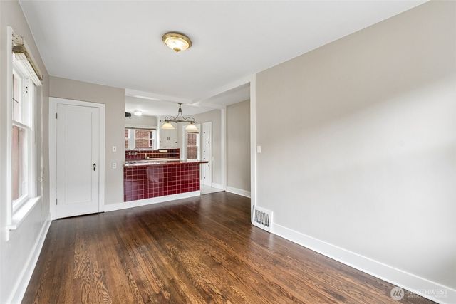 150 NW 84th Street, Seattle, WA 98117