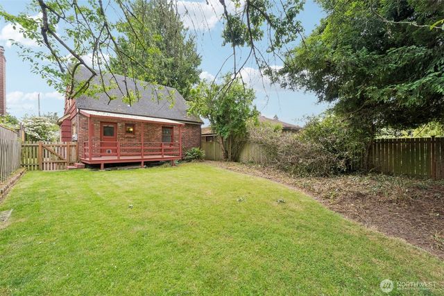 150 NW 84th Street, Seattle, WA 98117