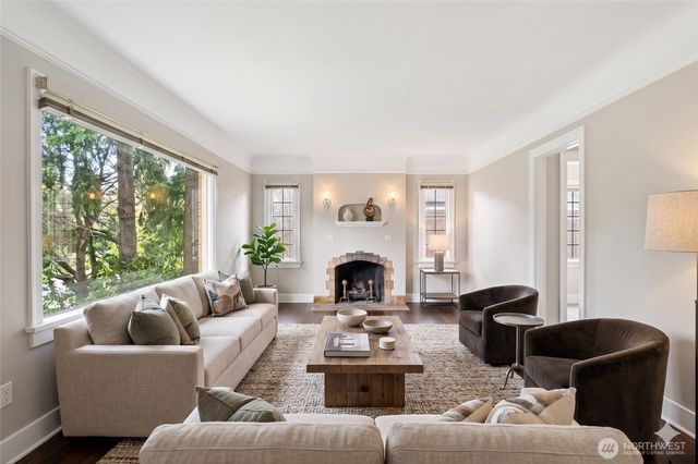 150 NW 84th Street, Seattle, WA 98117
