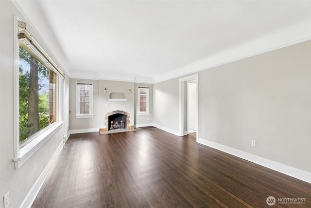 150 NW 84th Street, Seattle, WA 98117