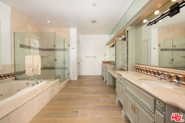 14655 Mulholland Drive, Los Angeles, CA 90077