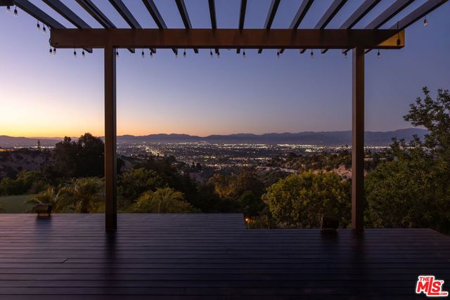 14655 Mulholland Drive, Los Angeles, CA 90077