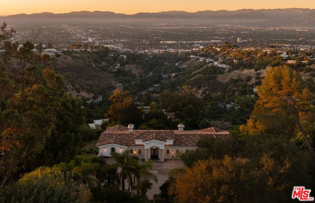 14655 Mulholland Drive, Los Angeles, CA 90077
