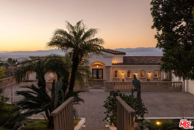 14655 Mulholland Drive, Los Angeles, CA 90077