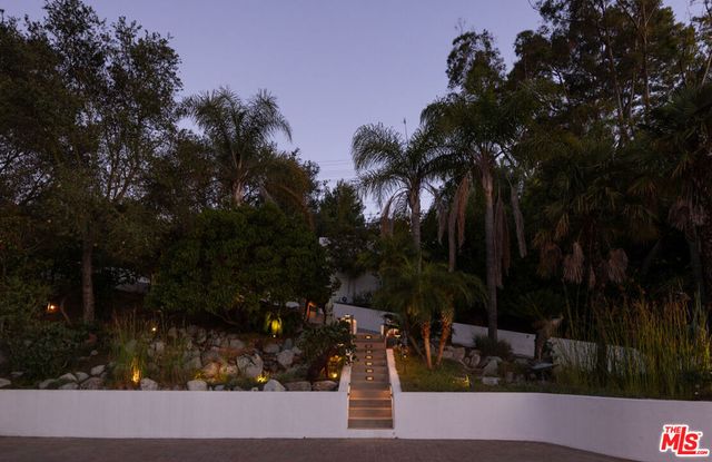 14655 Mulholland Drive, Los Angeles, CA 90077