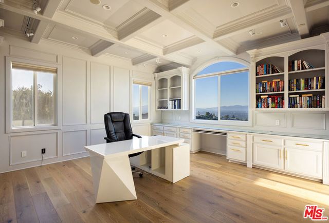14655 Mulholland Drive, Los Angeles, CA 90077