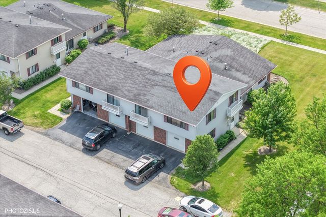 2 Dennis Court 2, Schaumburg, IL 60193