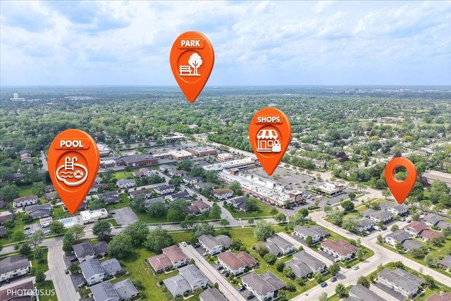 2 Dennis Court 2, Schaumburg, IL 60193