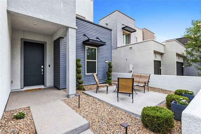 743 Glowing Horizon Street, Henderson, NV 89052