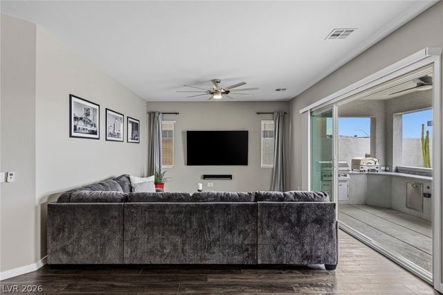 743 Glowing Horizon Street, Henderson, NV 89052