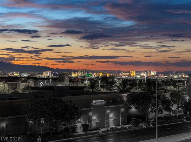 743 Glowing Horizon Street, Henderson, NV 89052