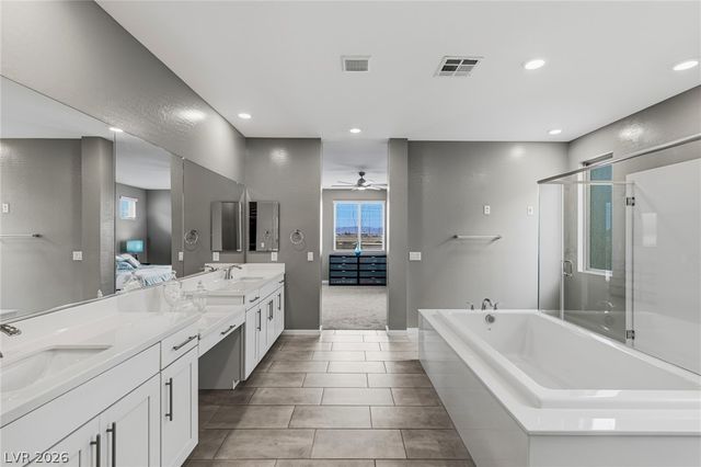 743 Glowing Horizon Street, Henderson, NV 89052