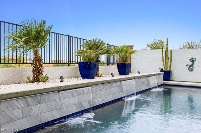743 Glowing Horizon Street, Henderson, NV 89052